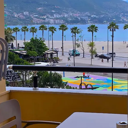 E'lux Seaside Apartment *