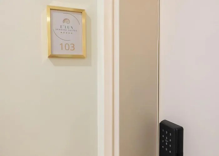 Apartment E'lux Seaside *