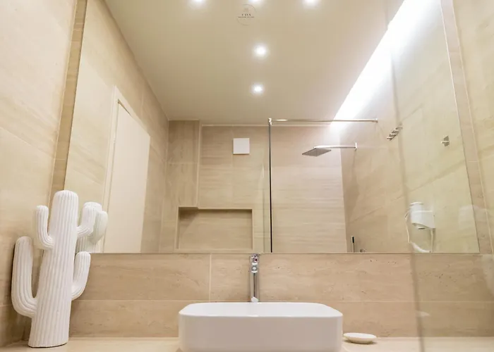 E'lux Seaside Apartment