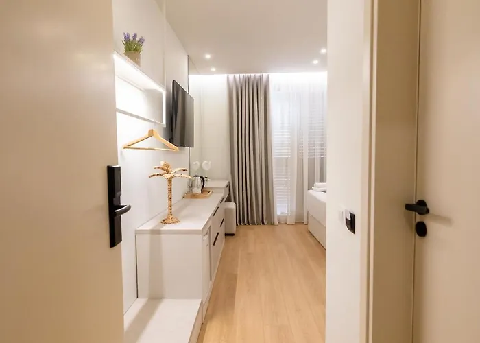 E'lux Seaside Apartment *